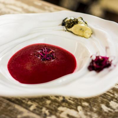 terraza claris gastronomía verano en Barcelona